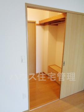 収納　クローゼット