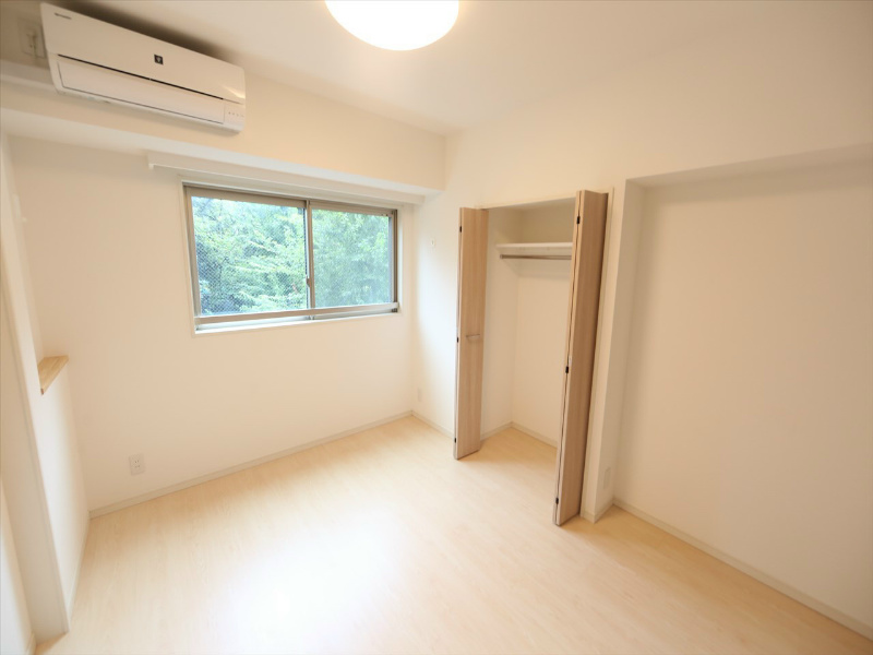 その他部屋・スペース　洋室6.7帖　エアコン　クローゼット（収納充実してます）