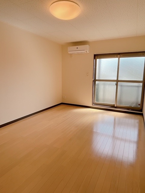 居室・リビング　エアコン付きで初期費用を抑えたい方にもおすすめです。