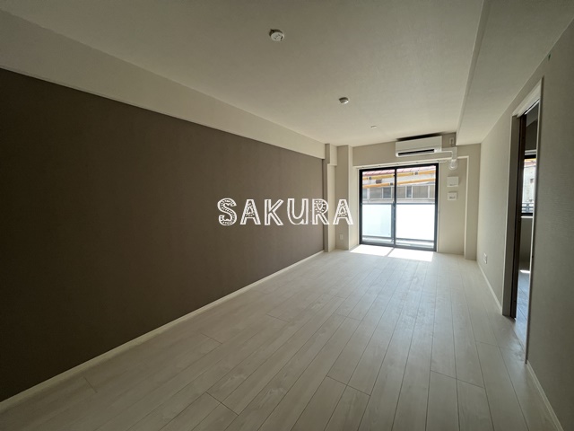 居室・リビング　開放感のあるゆったりとしたお部屋です♪