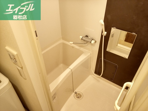 バス・シャワールーム　設備仕様は号室等により異なります現地をご確認ください。