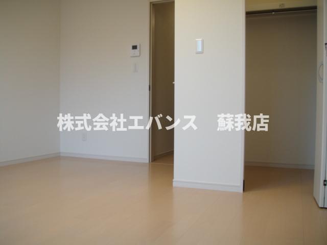 その他部屋・スペース　明るい色調の室内です