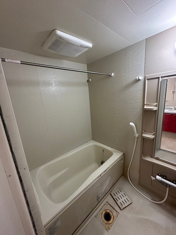 バス・シャワールーム　浴室追いだき機能付き