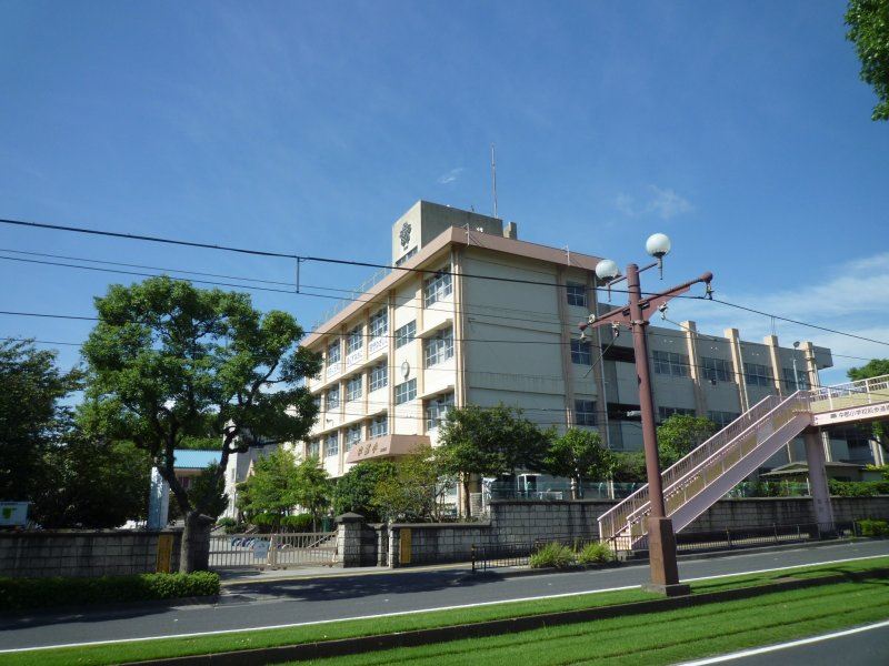 小学校　中郡小学校（小学校）まで566m