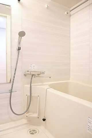 バス・シャワールーム　風呂