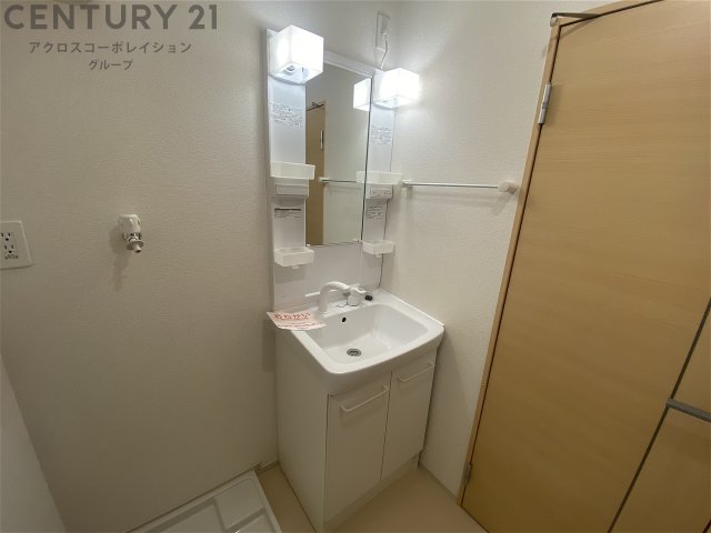 洗面設備　洗髪洗面化粧台付き♪