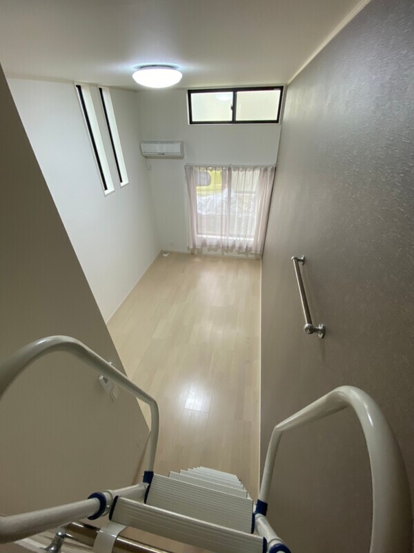 居室・リビング　ロフトからの視点です