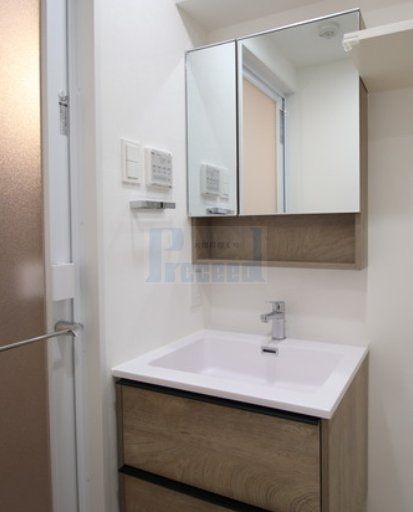 洗面設備　使いやすい独立洗面台☆