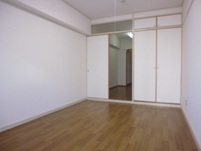 居室・リビング　フローリングのお部屋です。