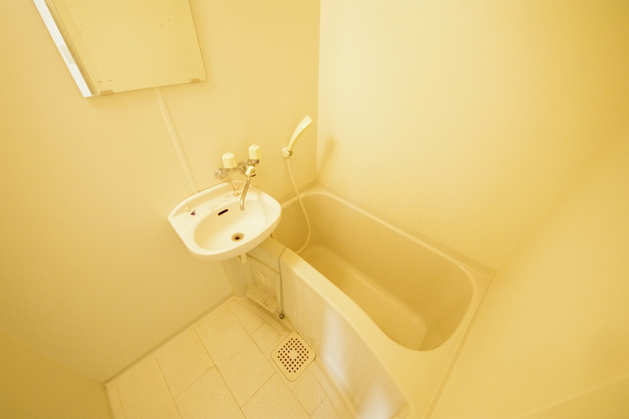 バス・シャワールーム　バストイレセパレートタイプでオススメ♪