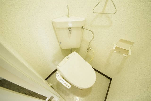 トイレ　コンパクトで使いやすいトイレです♪