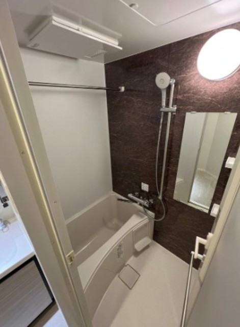 バス・シャワールーム　バスルーム