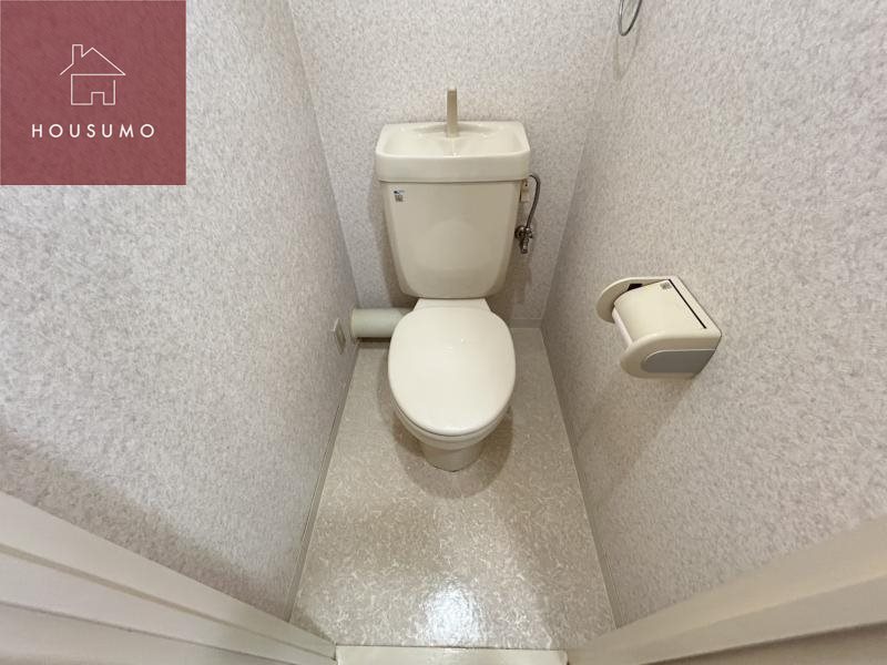 トイレ　同施工会社・同型モデルの室内です。（参考写真・イメージ写真）