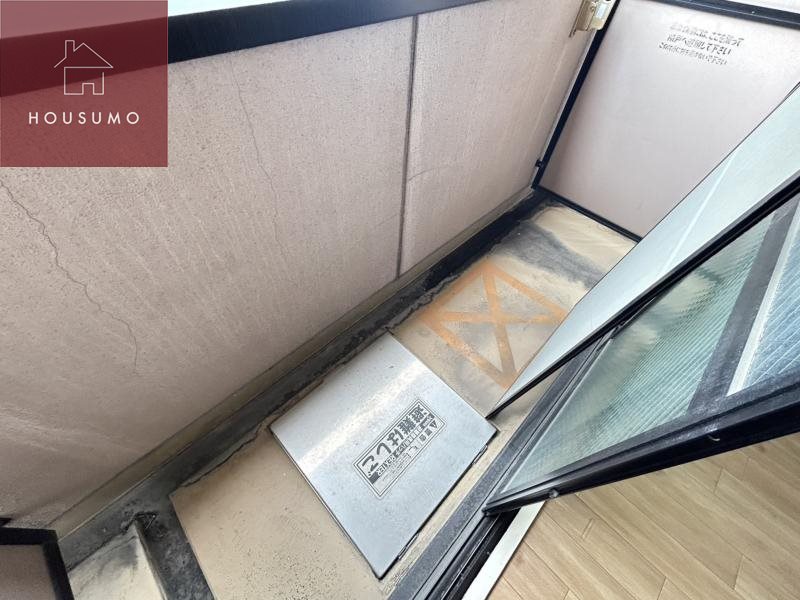 バルコニー　同施工会社・同型モデルの室内です。（参考写真・イメージ写真）