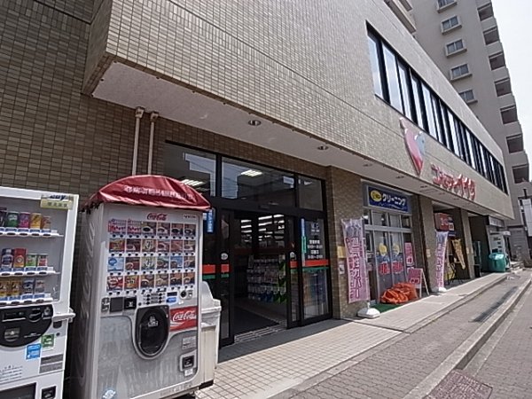 スーパー　コモディイイダ（スーパー）まで395m