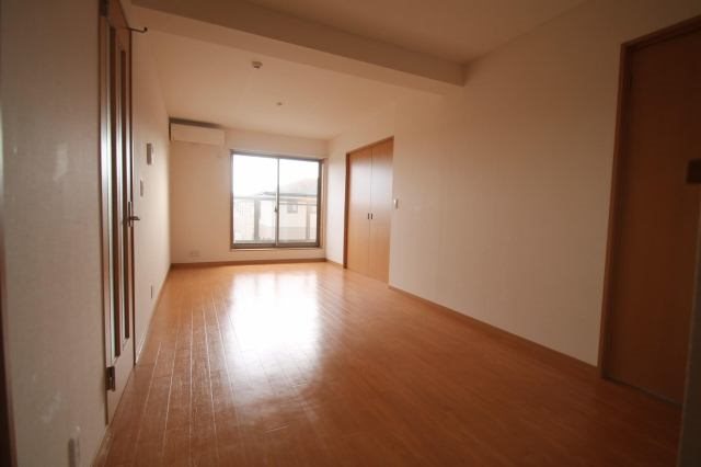 居室・リビング　※他部屋参照、現況優先