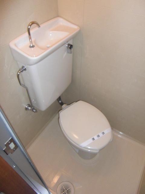 トイレ　清潔感あふれるトイレです！