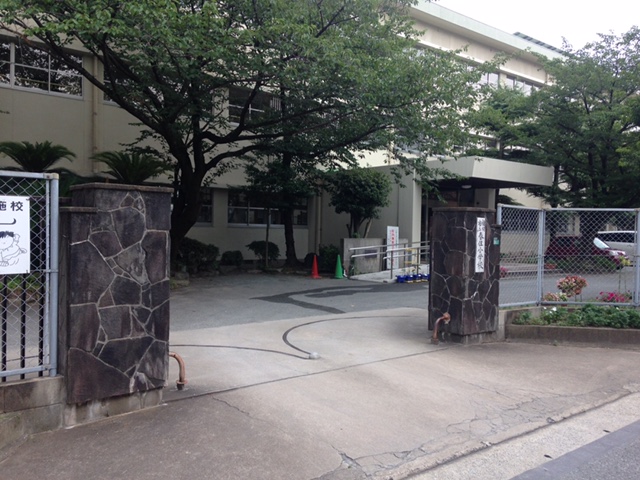 小学校　福岡市立春住小学校（小学校）まで319m