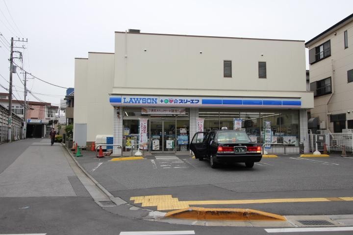 コンビニ　ローソン（コンビニ）まで766m