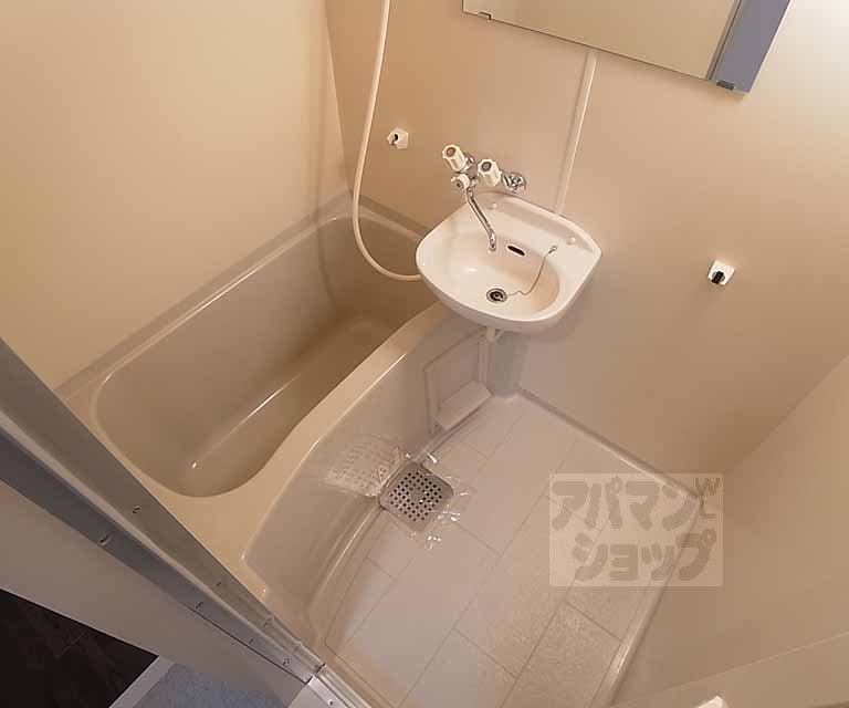 バス・シャワールーム　バス