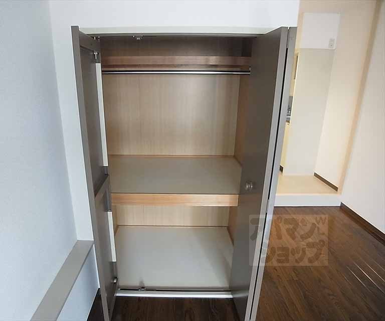 収納　洋室収納