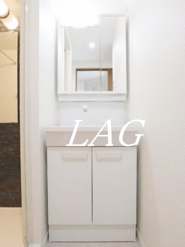 洗面設備　独立洗面台です。