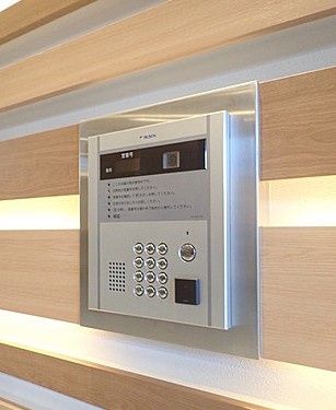 セキュリティ　☆安心のオートロック付き☆