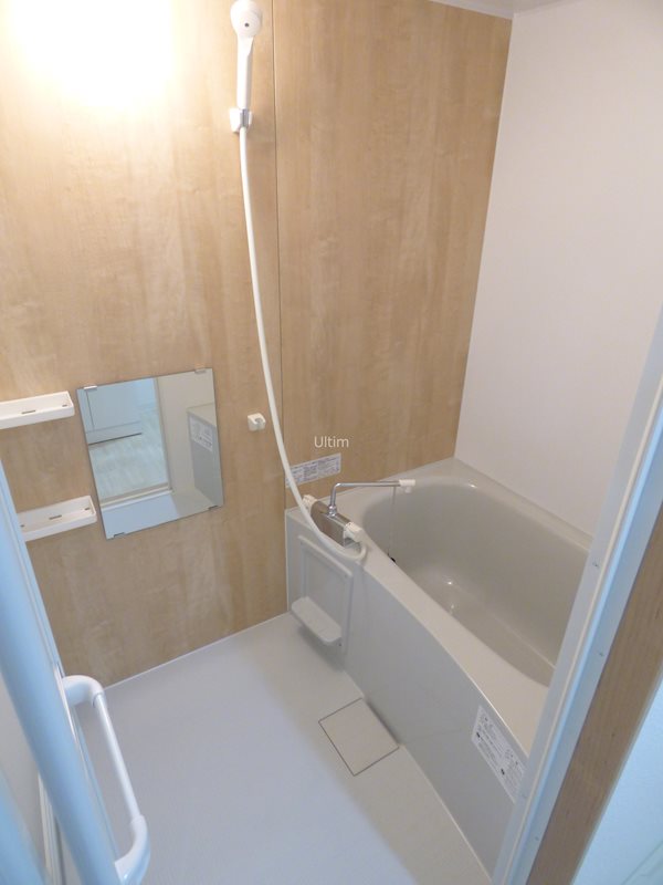 バス・シャワールーム　別部屋のお写真です。ご参考までに！