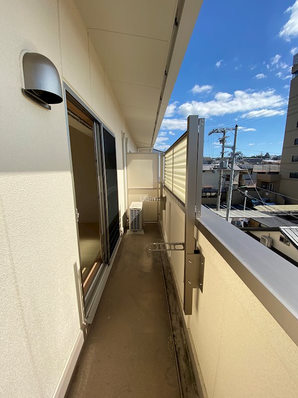バルコニー　別部屋のお写真です。ご参考までに！