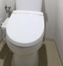 トイレ　別号室参考写真