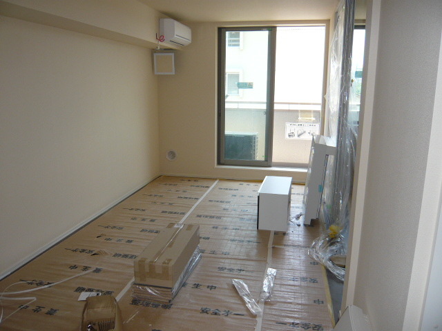 居室・リビング　１３帖の広めのリビング