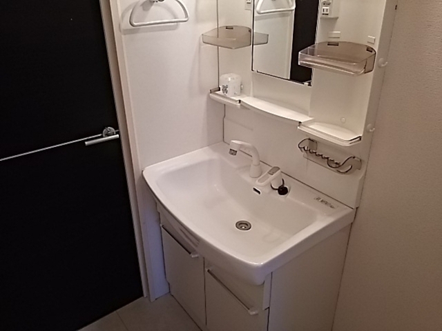 洗面設備　洗髪洗面化粧台