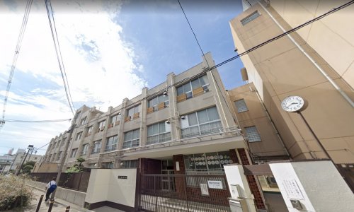 中学校　大阪市立玉出中学校（中学校）まで607m