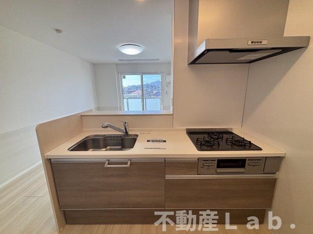 キッチン　※同一建物別号室のお写真です。