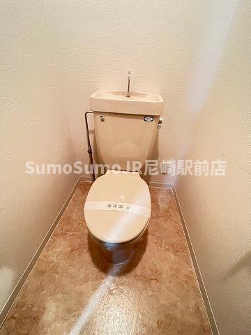 トイレ　落ち着いたトイレです