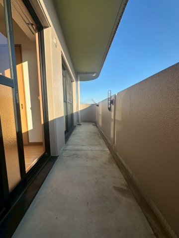 ロビー　同物件、別号室の参考写真です。