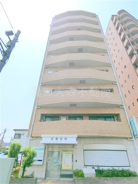 建物外観　2001年3月築　RC鉄筋コンクリート造地上9階建て 東京都