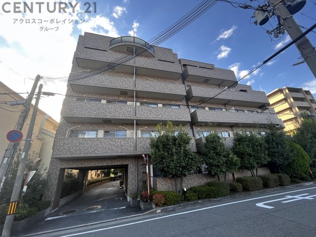 建物外観　オートロック、防犯カメラ、カメラ付きインターホン完備☆