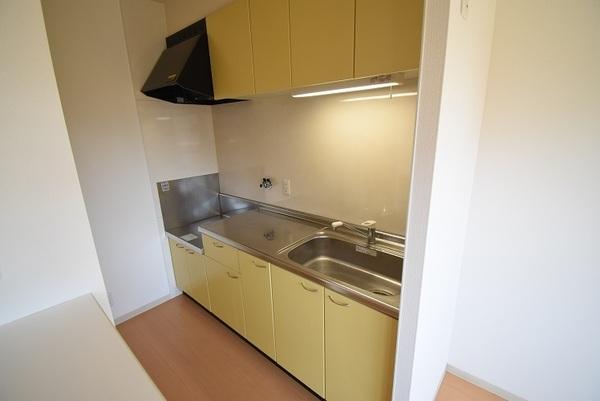 キッチン　同物件別室