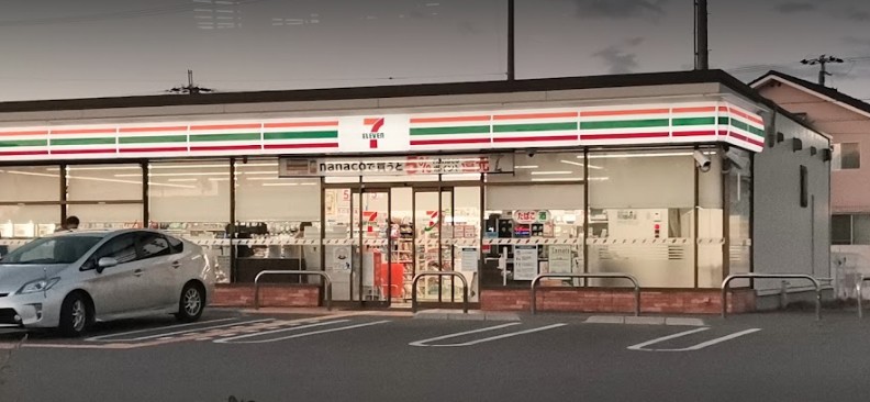 コンビニ　セブンイレブン 稲美国岡店（コンビニ）まで621m
