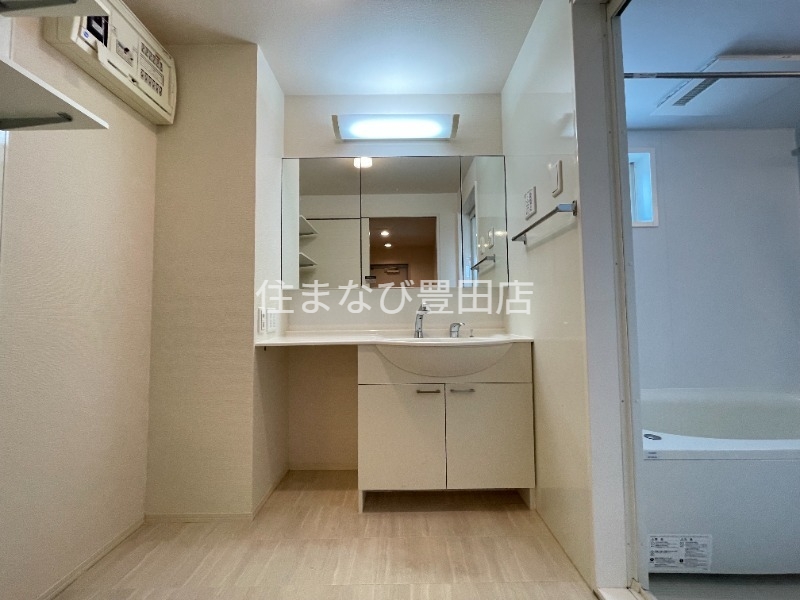 洗面設備　同型タイプ