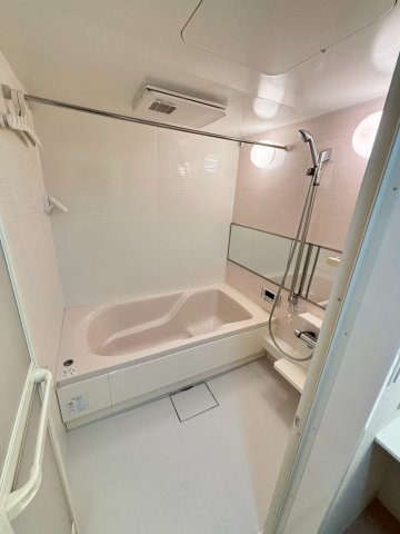 バス・シャワールーム　別号室の写真です。ご参考までに