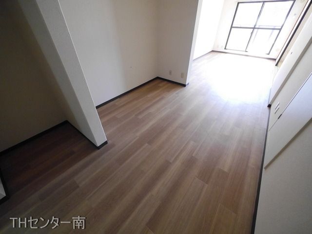 居室・リビング　同物件別部屋写真