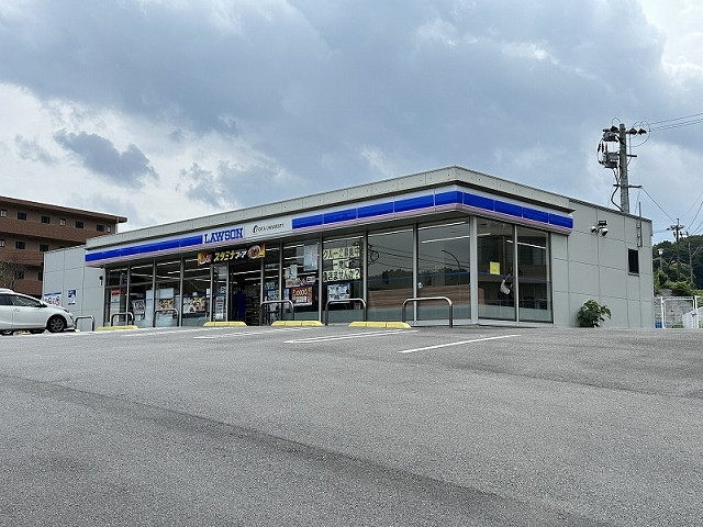 コンビニ　ローソン 大分大学駅前店（コンビニ）まで800m