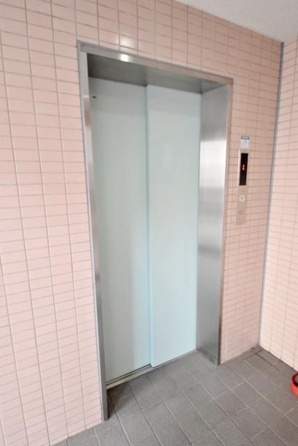 その他共有部分　エレベーターで便利生活♪
