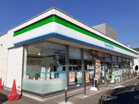 コンビニ　ファミリーマート 福山新浜町店（コンビニ）まで519m