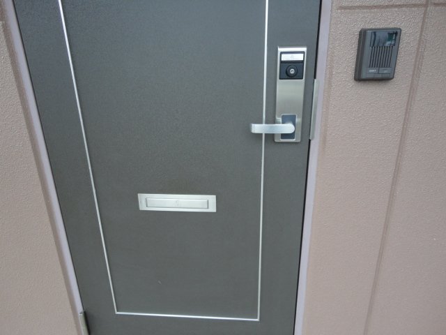 玄関　玄関ドア