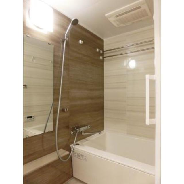 バス・シャワールーム　※写真は同タイプ住戸です。