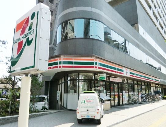 コンビニ　セブンイレブン 南浦和文化通り店（コンビニ）まで200m