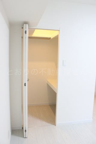 収納　ウォークインクローゼット